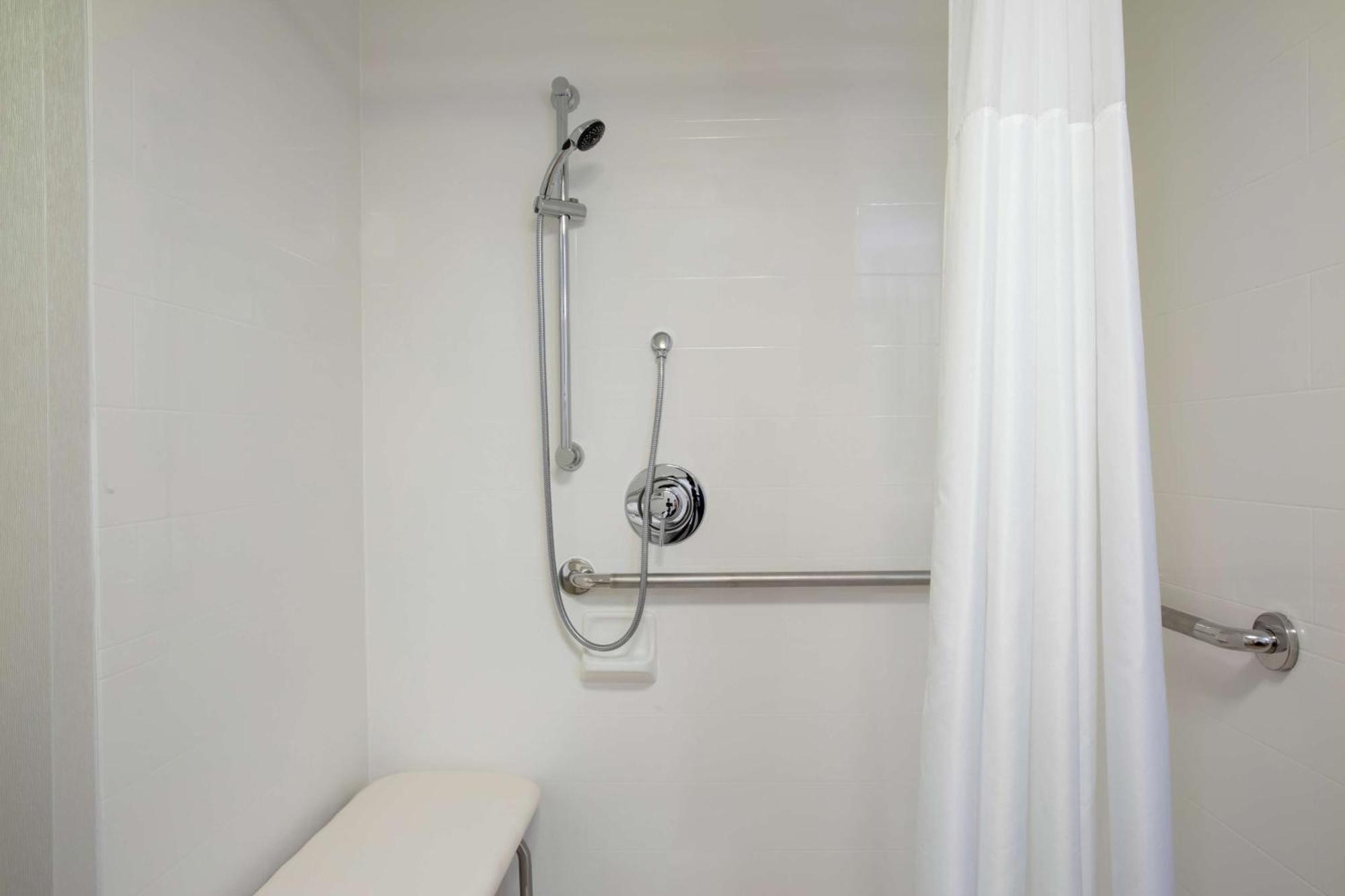 Hampton Inn Boston / Marlborough Exterior photo